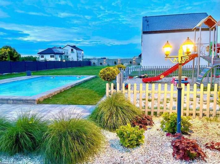 Domek letniskowy dla 6 osób, z taras i basen oraz ogród i sauna, zwierzęta dozwolone w Ustronie Morskie (Miasto)