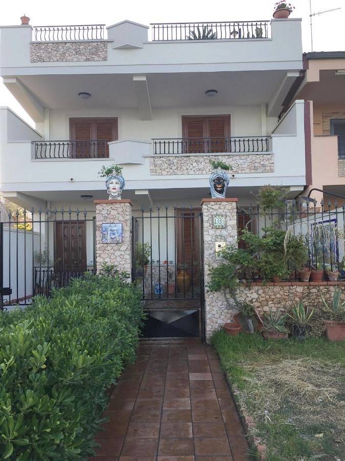 Colapesce in Santa Teresa di Riva, Provincia di Messina