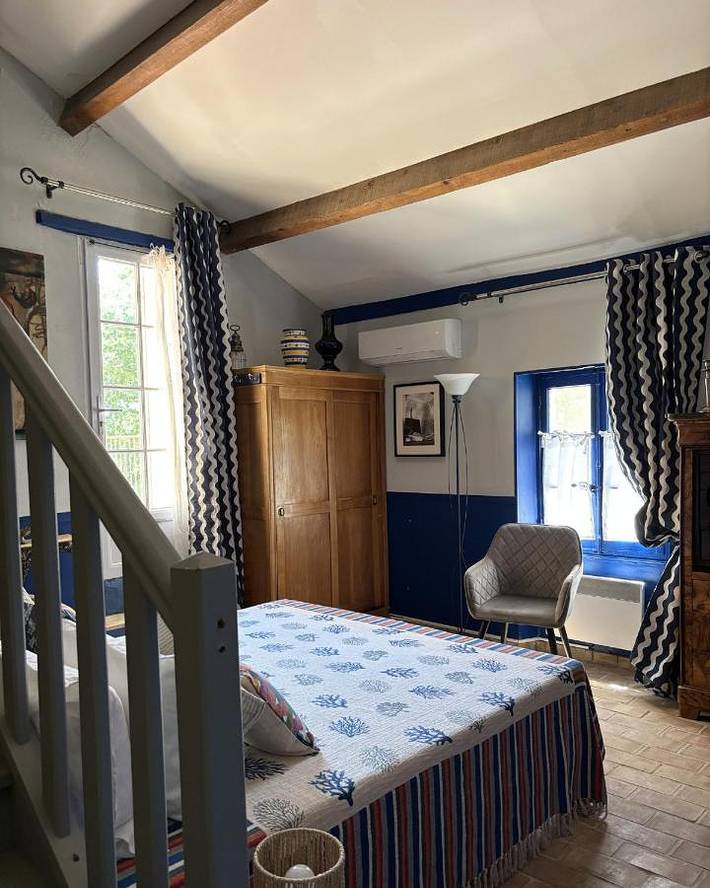 Location de vacances pour 2 personnes, avec vue ainsi que piscine et jardin à Mondragon - 2