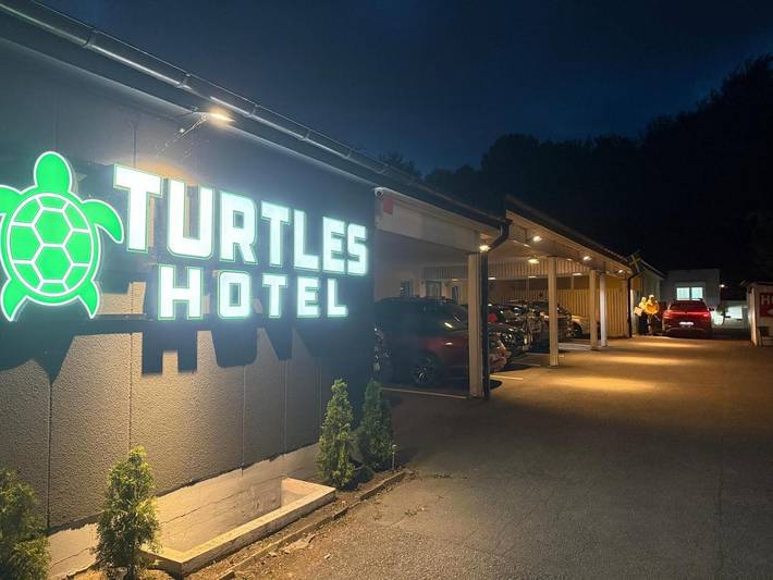 Hotel für 2 Personen, mit Terrasse und Garten sowie Ausblick in Ängelholm
