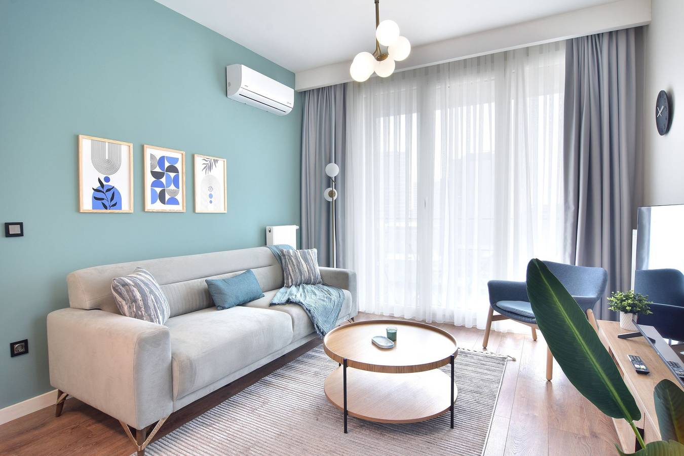 Entire apartment, 13th floor Brand new cozy 2Br Apt with Balcony in Istanbul, Marmara region