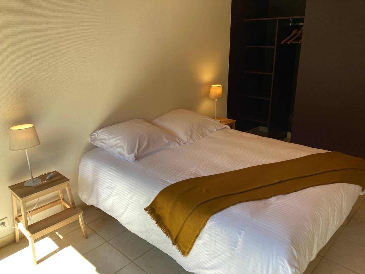 Chambre d’hôtes « Ti Brao - Curie » avec jardin partagé et Wi-Fi in Penvénan, Côte de Granit Rose