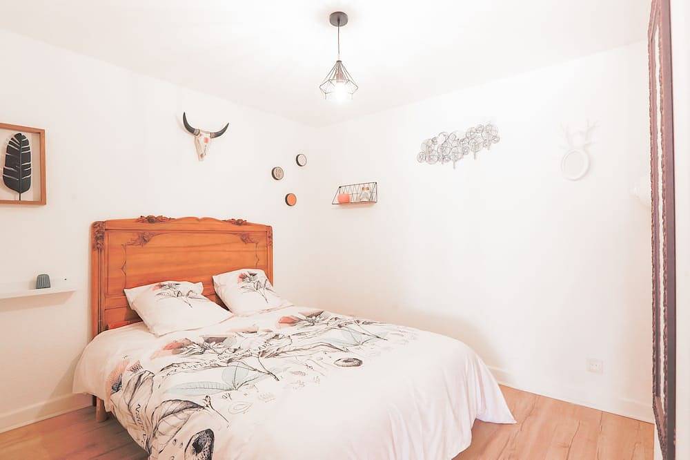 Apartamento entero, Amplio nido acogedor en el Centre Royat in Royat, Parque Natural Regional Volcans d'Auvergne
