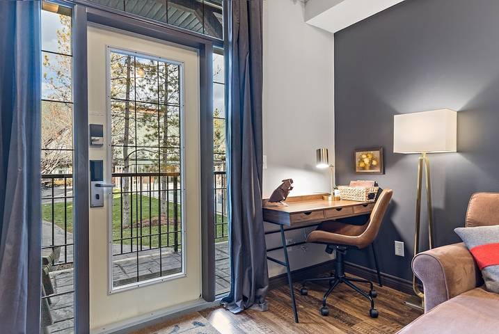 Gîte pour 6 personnes, avec piscine ainsi que jardin et jacuzzi à Canmore - 3