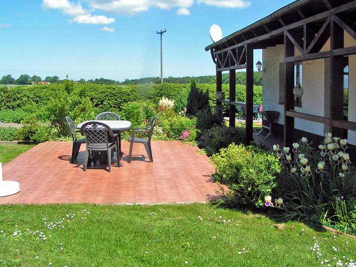 Ferienwohnung für 3 Personen, mit Terrasse und Garten in Ahrenshagen-Daskow - 2
