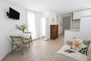 Apartment for 3 People in Rome, Rome Province, Photo 4