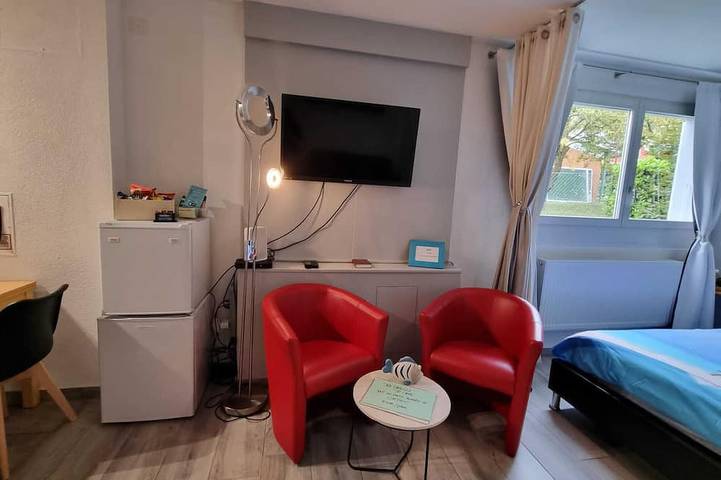 Ganze Wohnung, Chez Moumie Les Carlins privaten Whirlpool in Bevaix, Lake Neuchâtel