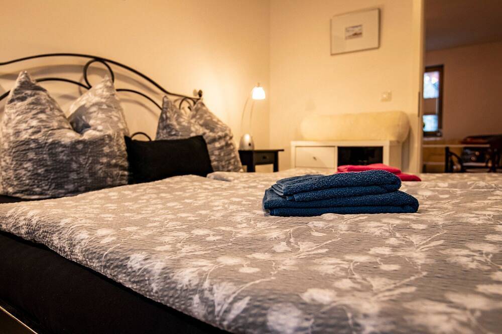 Entire apartment, Old Town Fewo Pipo - Apartment in Ocenarium Stralsund, Stralsund