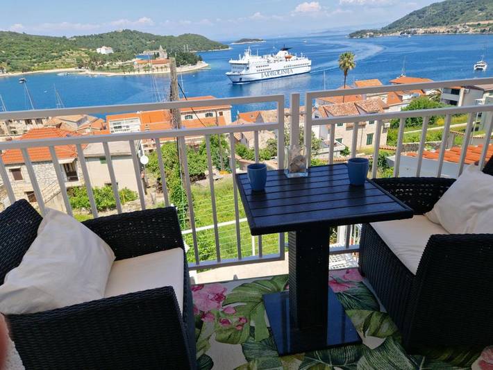 Ferienwohnung für 2 Personen, mit Balkon und Ausblick