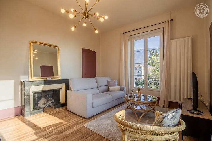 Gîte pour 2 personnes, avec jardin et piscine dans Porte-de-Savoie - 3