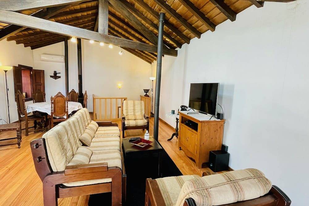Casa no Gerês Sistelo totalmente equipada Ar Condicionado internet perto ecovia in Sistelo, Distrito de Viana do Castelo