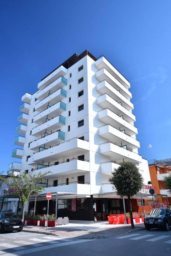 Appart’hôtel pour 6 personnes, avec Balcon ainsi que Terrasse et Vue à Lignano Sabbiadoro