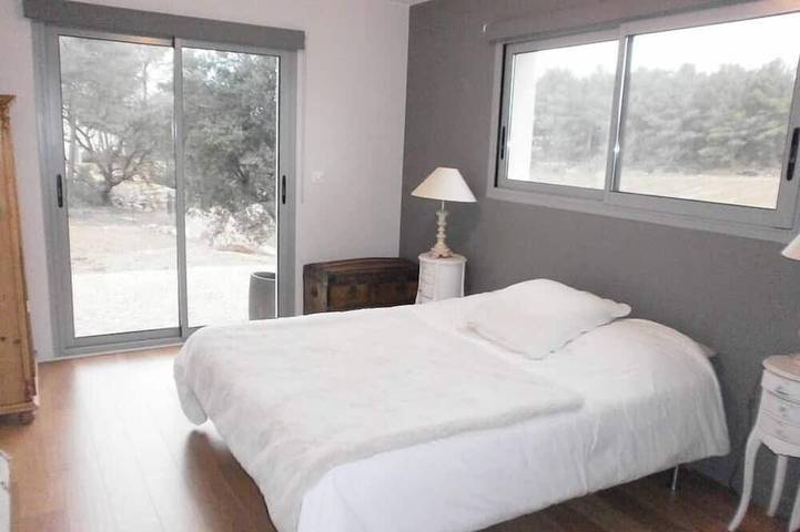 Location de vacances pour 6 personnes, avec terrasse et jardin à Rousset - 2