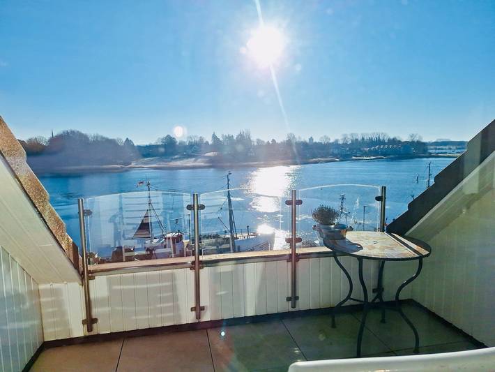 Ferienwohnung für 2 Personen, mit Ausblick und Seeblick sowie Balkon in Schlei - 2