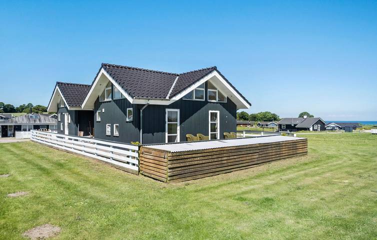 Ferienhaus für 8 Personen, mit Whirlpool und Terrasse sowie Garten, kinderfreundlich in Nordborg - 4