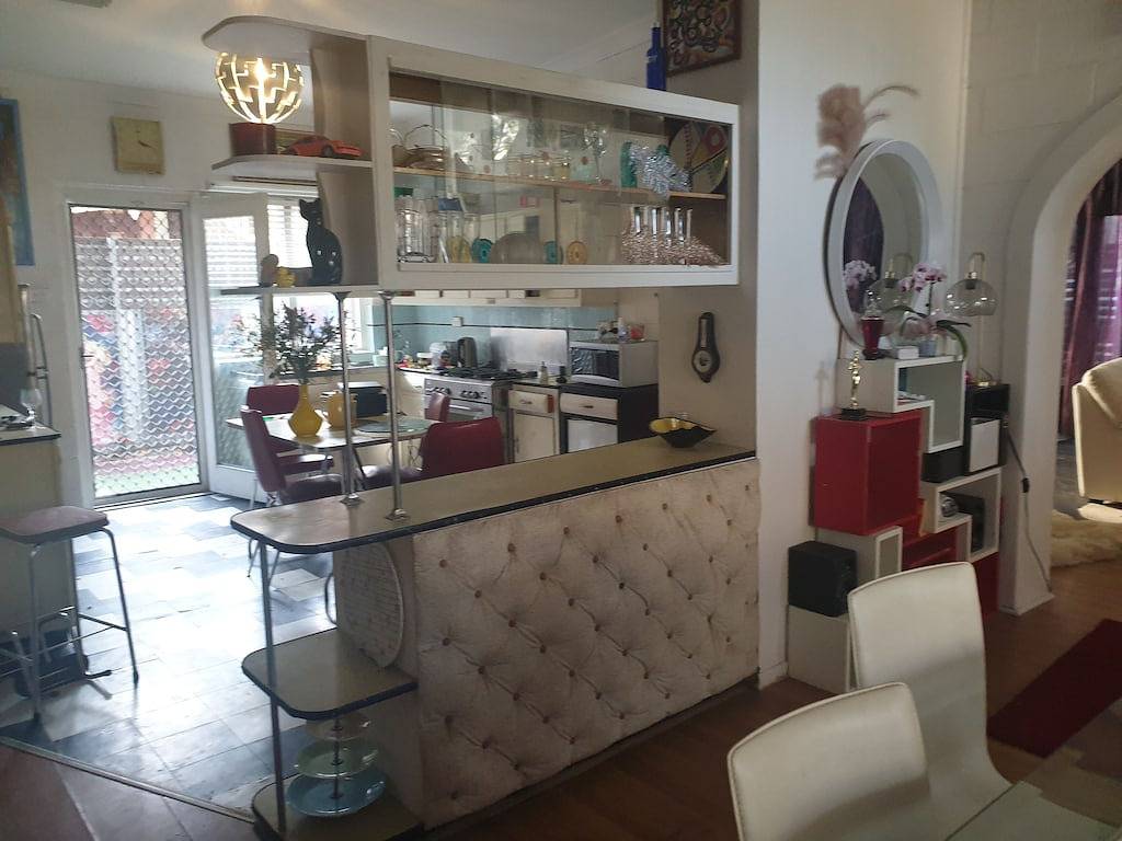 Bohemian Beach Get Away (Weniger als 3 Minuten zu Fuß zum Strand und der Semaphore Rd.) in Adelaide, South Australia