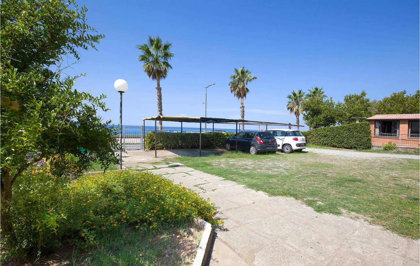 Appartement de vacances entier, Appartement avec vue sur la mer, avec parking, cuisine et près de la plage in Acquappesa, Côte Tyrrhénienne Calabre