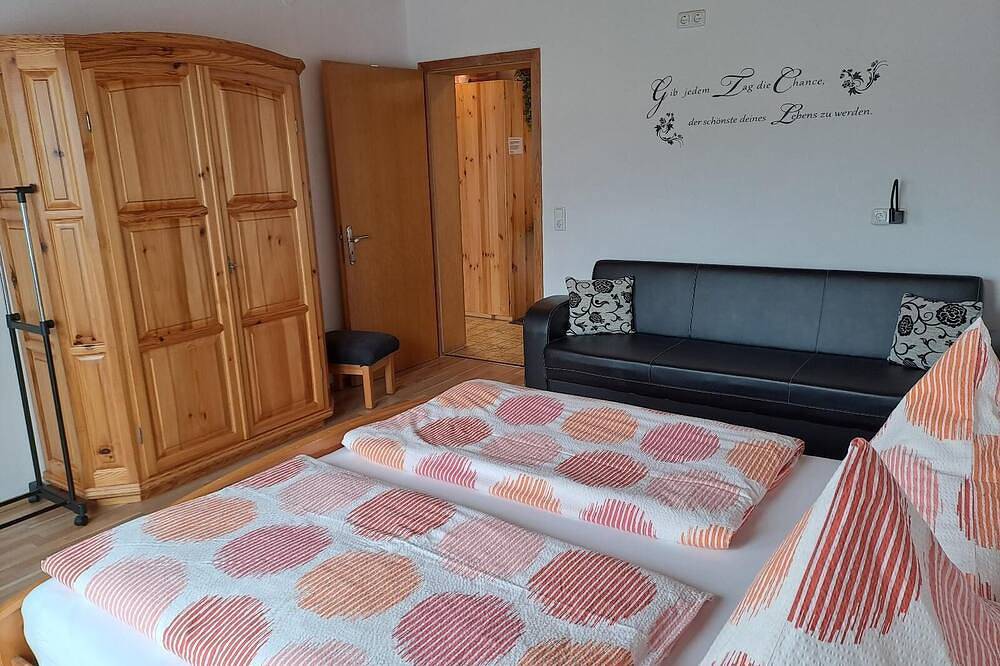 Ganze Wohnung, Ferienwohnung Gottal Christine (70qm) in Neuschönau, Šumava Mountains