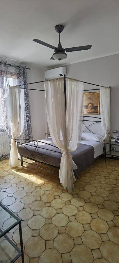 Bed and breakfast per 5 persone, con giardino e terrazza, con animali domestici - 1