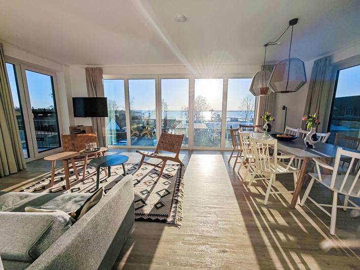 Ferienwohnung für 8 Personen, mit Balkon und Garten sowie Seeblick in Osnabrücker Land