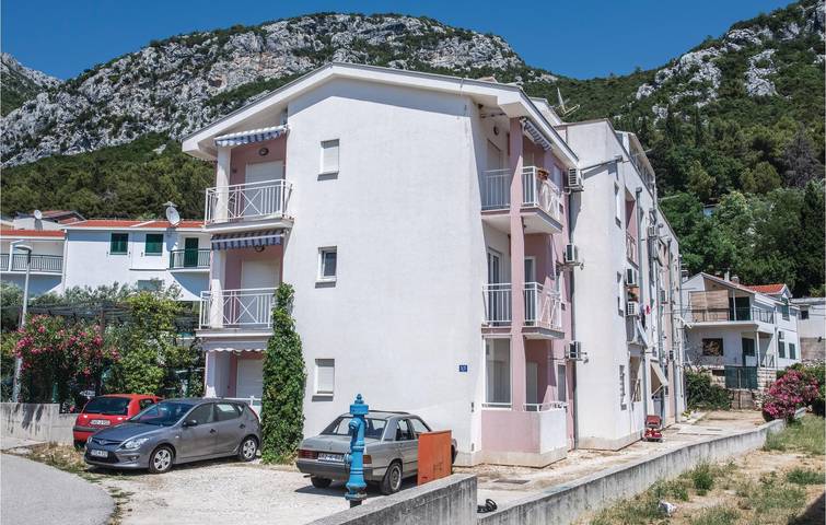Ganze Ferienwohnung, Gemütliche Wohnung mit Terrasse und WLAN, 1 km vom Strand entfernt! in Klek, Dubrovnik-Neretva