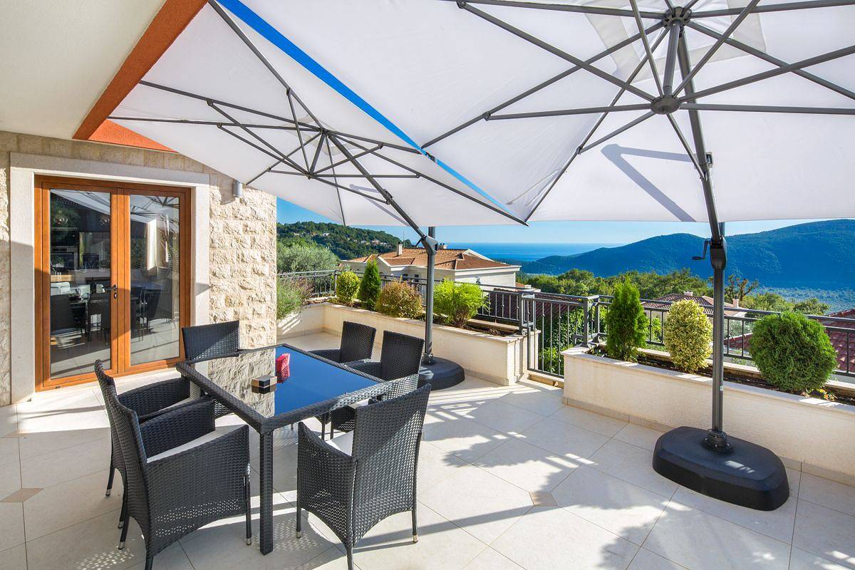 Ferienhaus für 8 Personen in Montenegro