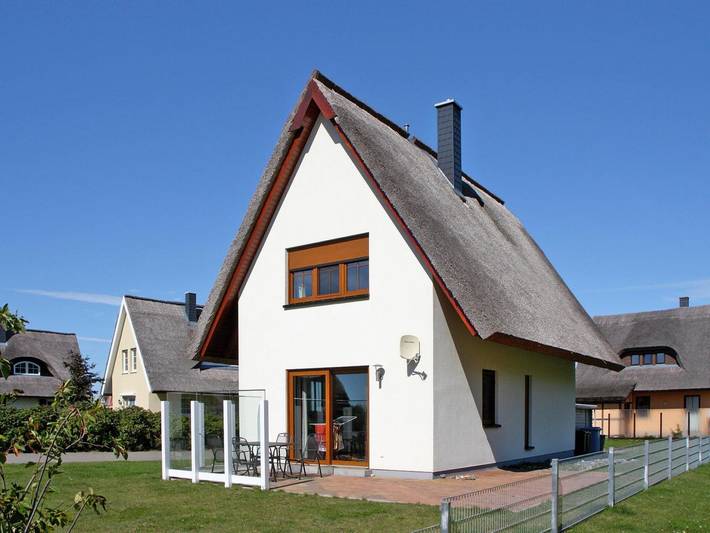 Ferienhaus für 4 Personen, mit Terrasse und Sauna in Neuenkirchen (Rügen)