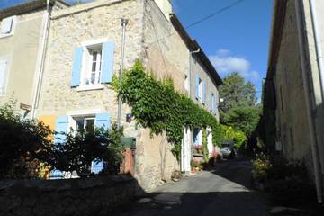 Gîte pour 7 personnes, avec jacuzzi et balcon, animaux acceptés à Embres-et-Castelmaure