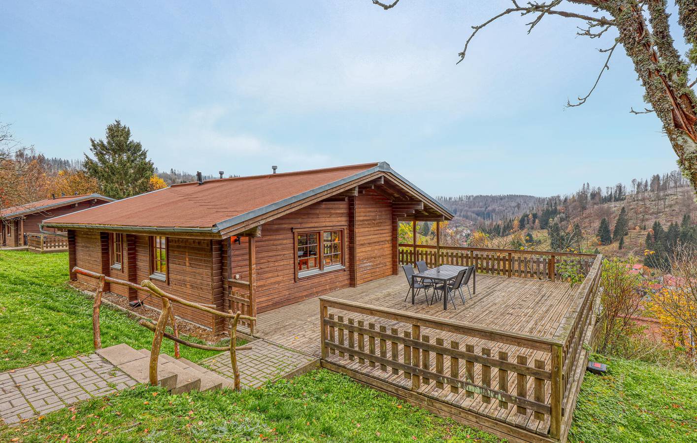 Cozy Garden Apartment with Terrace, Kitchen, WiFi & Parking - Fehrenbach 400m in Fehrenbach, Masserberg