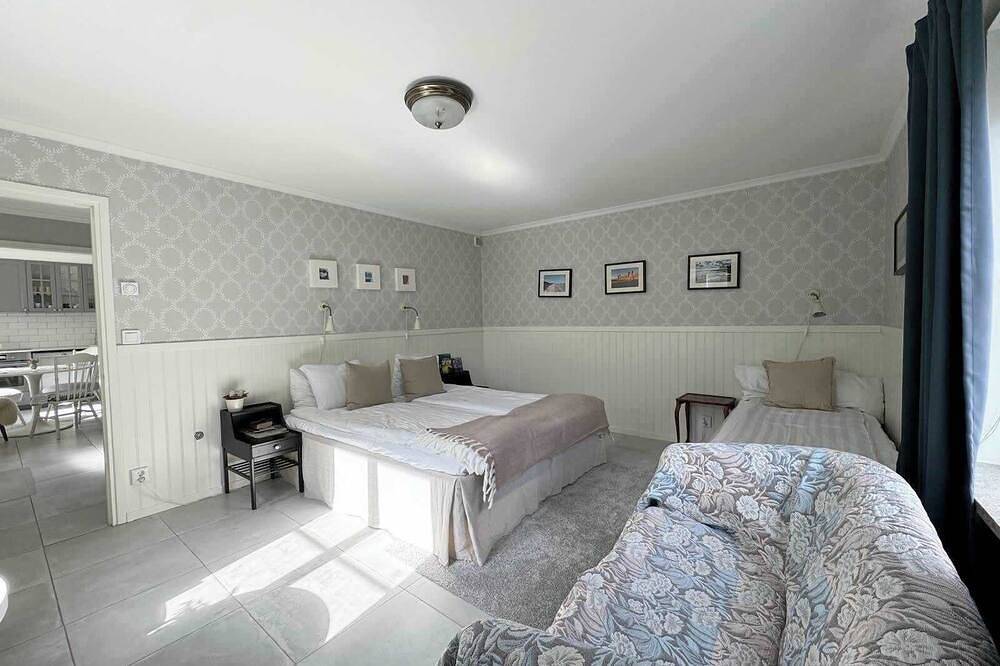 Ganze Wohnung, Large 4 bedroom Villa with beautiful garden in Länna (Gotland), Visby