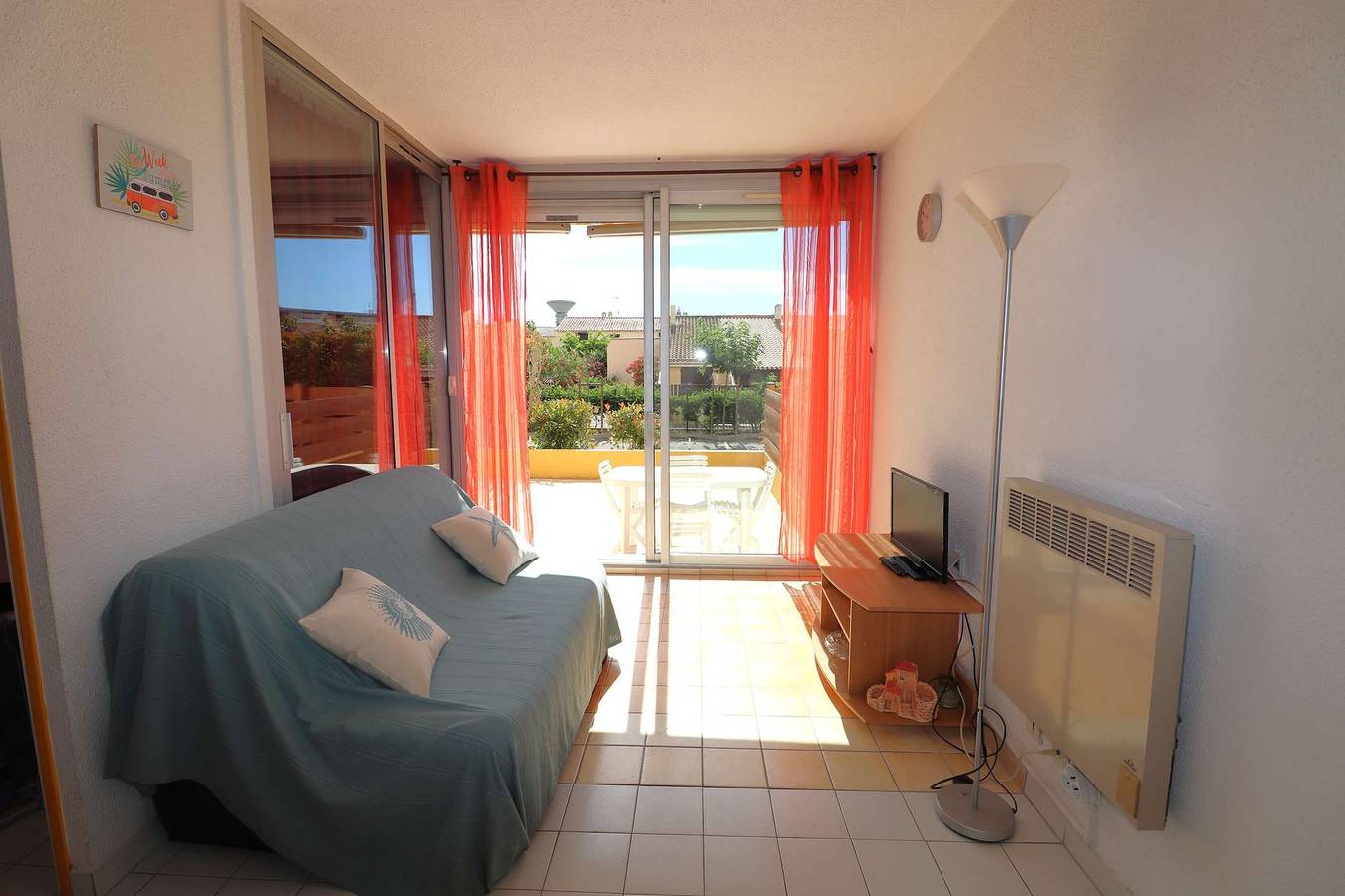 Appartement de vacances entier, 2 pièces cabine 5 personnes terrasse parking in Le Grau-du-Roi, Côte d'Améthyste