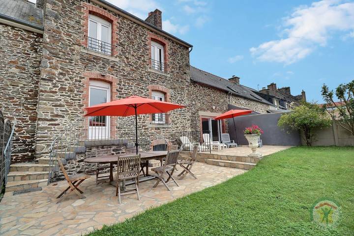 Gîte pour 4 personnes, avec Terrasse ainsi que Jardin et Vue à Saint-Benoît-des-Ondes