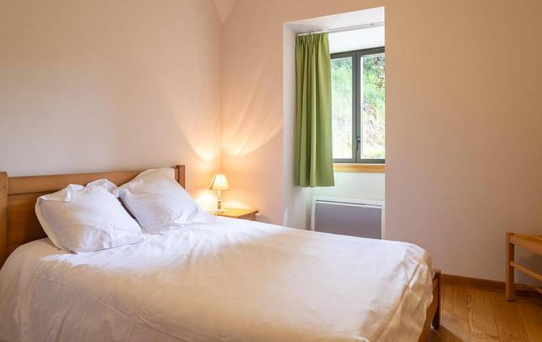 Location de vacances pour 6 personnes, avec jacuzzi ainsi que terrasse et sauna à Saint-Amans - 3