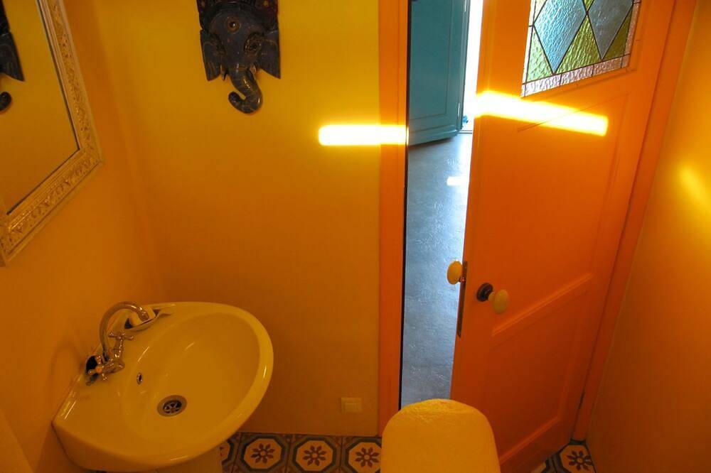 Gorgeous House Exclusive Location in Alonnisos By, Alonissos