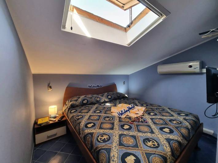 Gîte pour 5 personnes, avec terrasse à Campofelice di Roccella