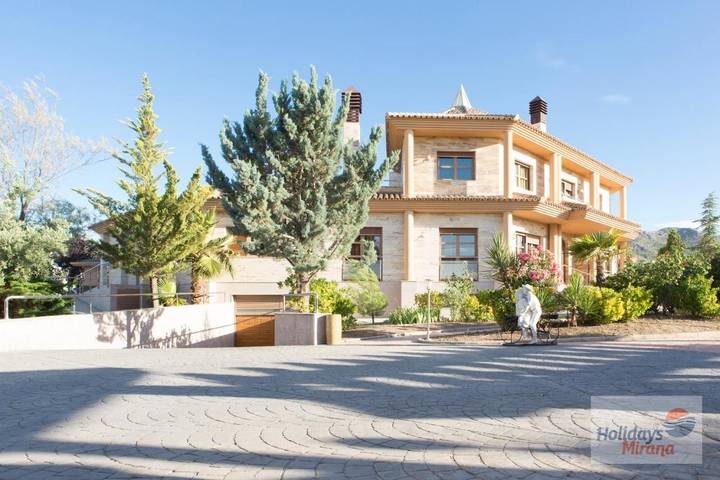 Maison d’hôte pour 3 personnes, avec jardin ainsi que piscine et jacuzzi, animaux acceptés à Yecla - 2