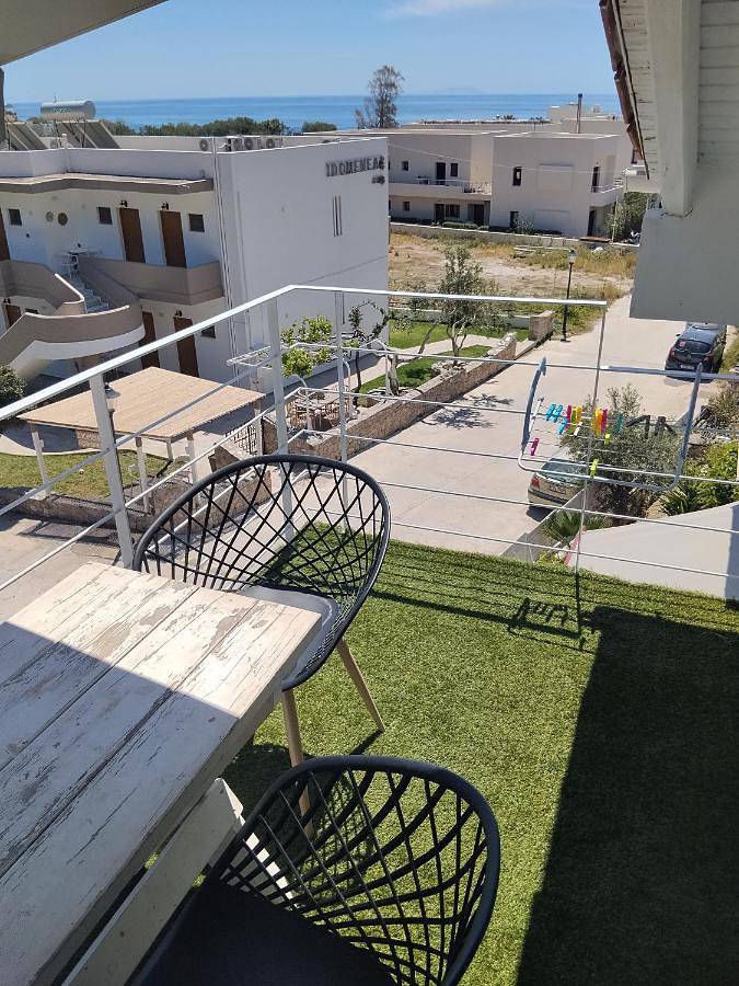 Gîte pour 2 personnes, avec Balcon ainsi que Terrasse et Jardin dans Soúgia - 3