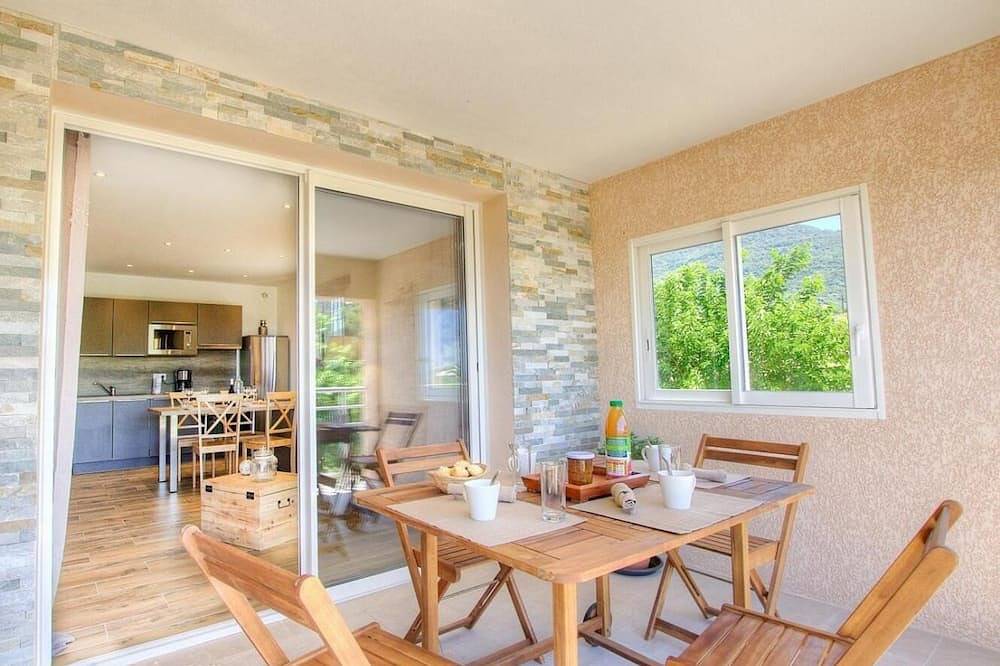 Apartamento entero, Apartment 5 km from the beach in Sollacaro, Distrito de Sartène