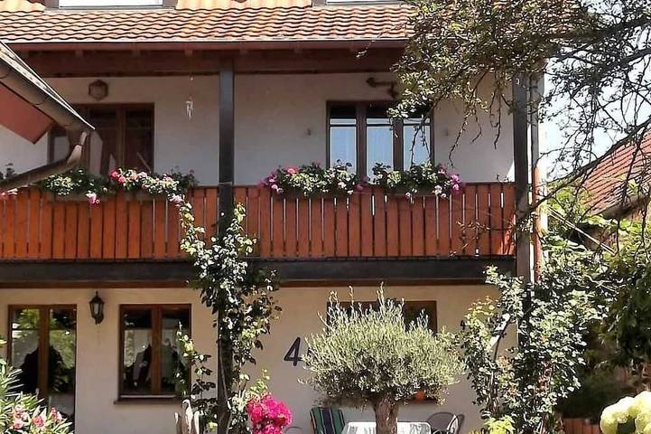 Ferienwohnung für 6 Personen, mit Balkon und Garten in Herbolzheim - 3