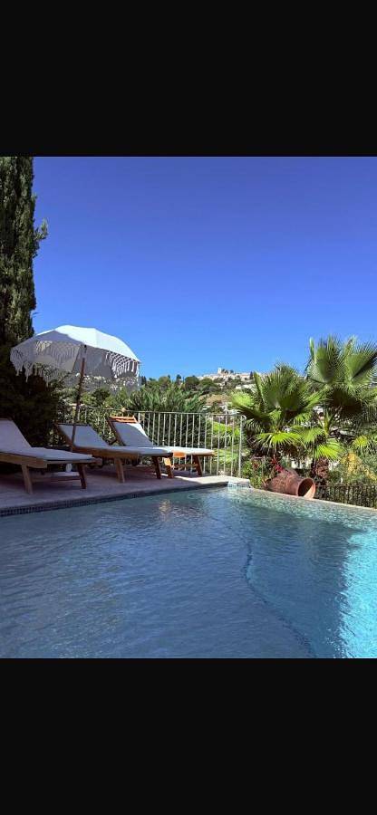 Double Room with Private Bathroom in Saint-Paul-de-Vence, Côte méditerranéenne (France)