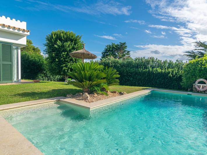 Casa de vacaciones para 8 personas, con piscina y jardín, Familias con niños en Binisafua