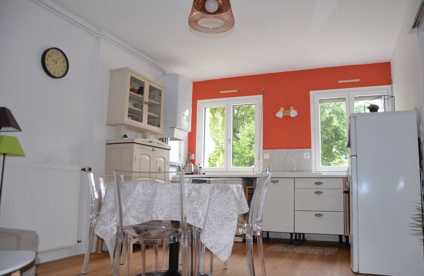 Appartement entier, T1 bis rénové, centre-ville, au calme, 600 m de la plage in Concarneau, Région de Quimper