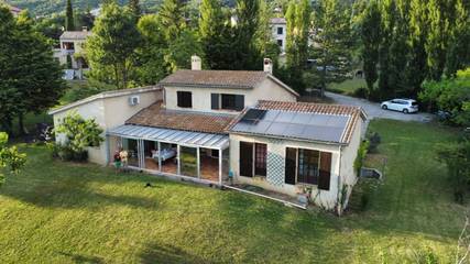 Chambre d’hôte pour 5 personnes, avec jardin à Le Brusquet