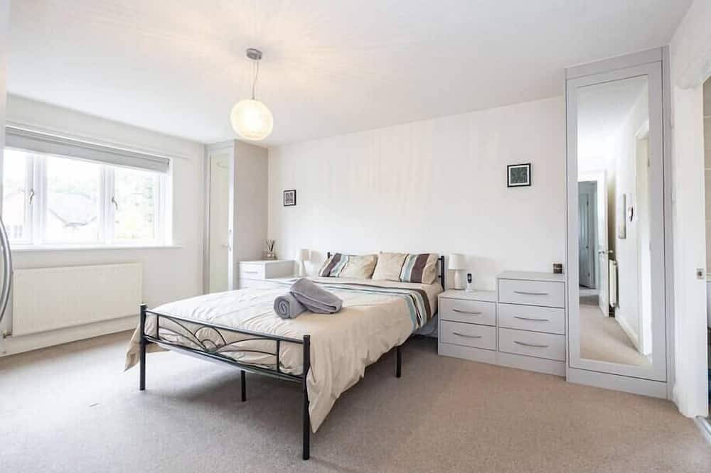 Modern Family Home in South Manchester/Stockport in Stockport, Greater Manchester