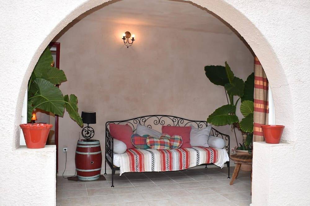 Au Calme la Maison Anaïs in La Verdière, Brignoles Region