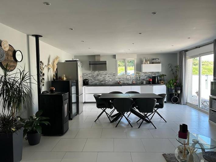 Location de vacances pour 4 personnes, avec piscine et jardin à Golbey - 3