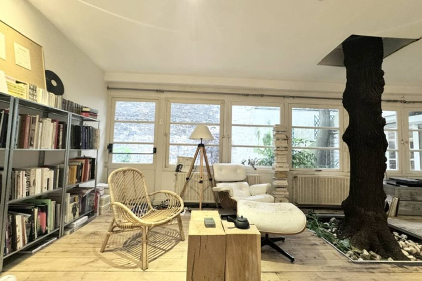 100 m² loft-style house with garden in Paris in Paris, Ile de France