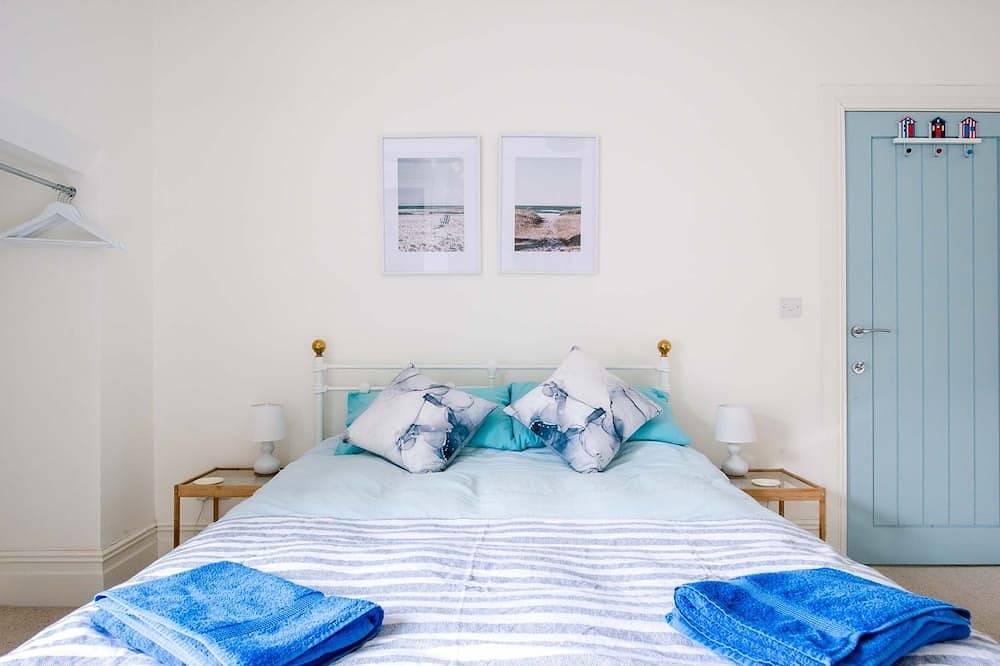 Entire apartment, Holidays, visiting family, work, golf, surfing in Porthcawl, Bridgend region