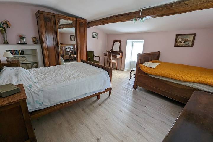 Location de vacances pour 5 personnes, avec jardin et terrasse, animaux acceptés à Saint-Savinien - 3