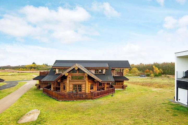 Ferienhaus für 12 Personen, mit Terrasse und Pool in Djurs Sommerland
